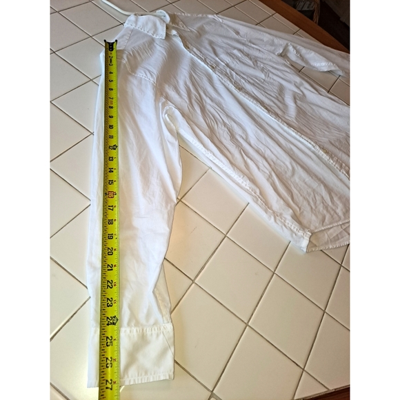 GAP white collared long sleeve button up shirt classic fit size medium blouse - Picture 4 of 14